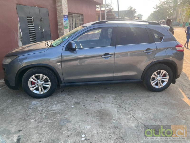 Peugeot 4008