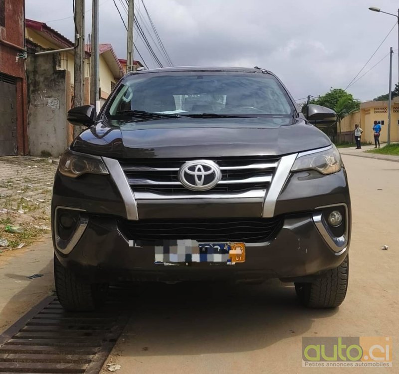 Toyota Fortuner 