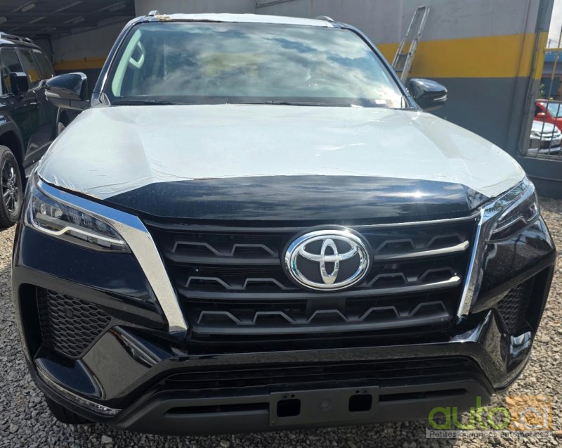 Toyota Fortuner 
