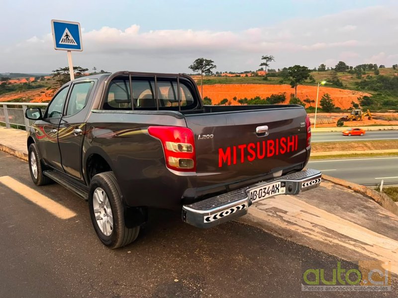 Photo 2 AUTO.CI : Mitsubishi L200 2.0 