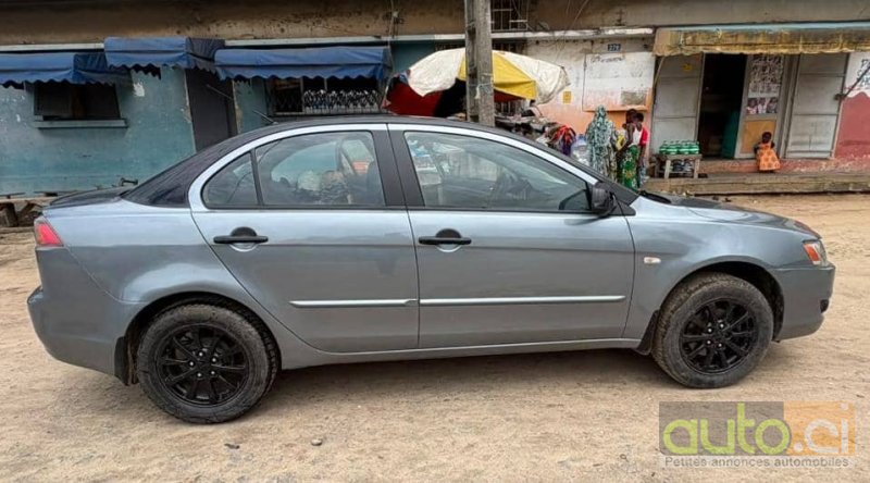 Photo 2 AUTO.CI : Mitsubishi Lancer EX GLS