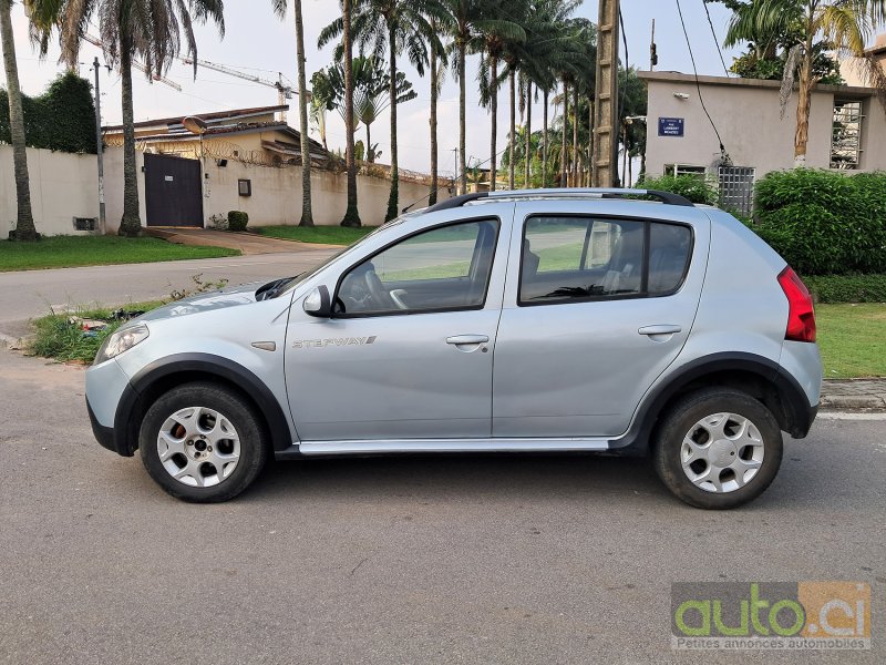 Photo 2 AUTO.CI : Renault Sandero 1.6