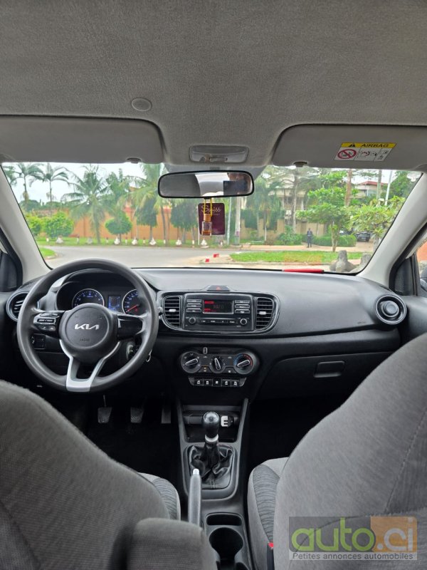 Photo 2 AUTO.CI : KIA Pegas Sedan  BVM
