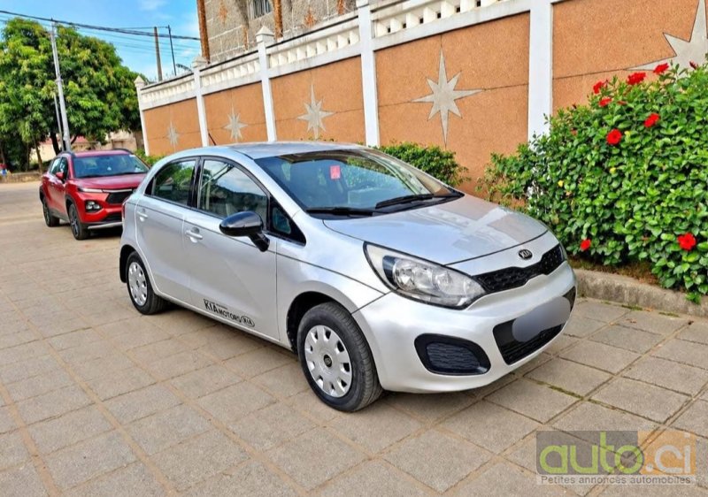 Photo 2 AUTO.CI : KIA Rio Américain 