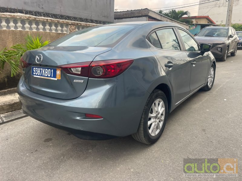 Photo 2 AUTO.CI : Mazda 3 moteur 4 cylindre
