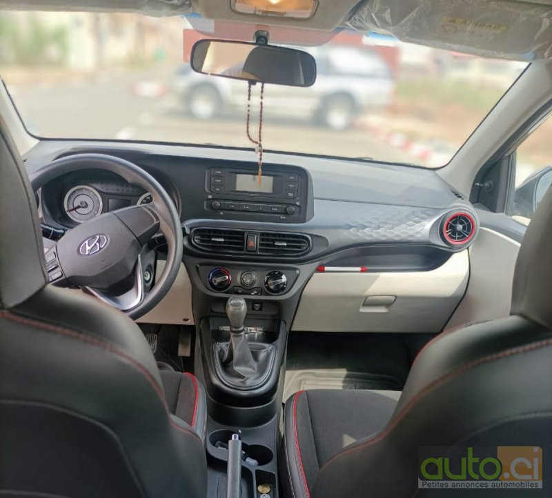 Photo 2 AUTO.CI : Toyota Hilux 2.0L