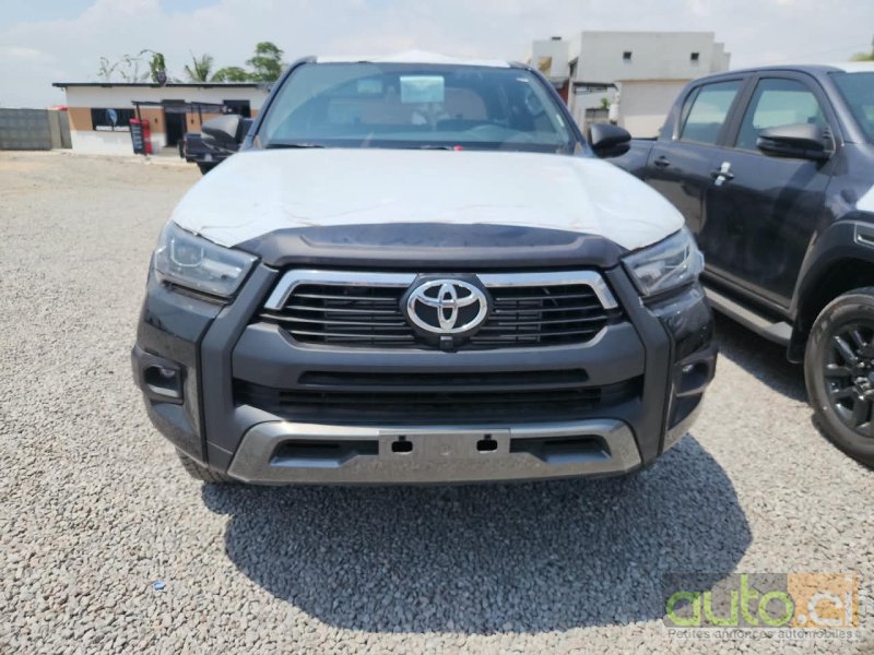 Photo 2 AUTO.CI : Toyota Hilux Adventure Full
