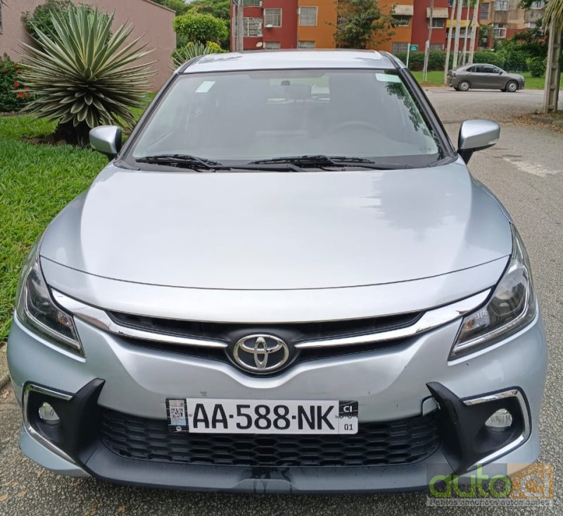 Photo 2 AUTO.CI : Toyota Starlet 2.0L encore sous garantie