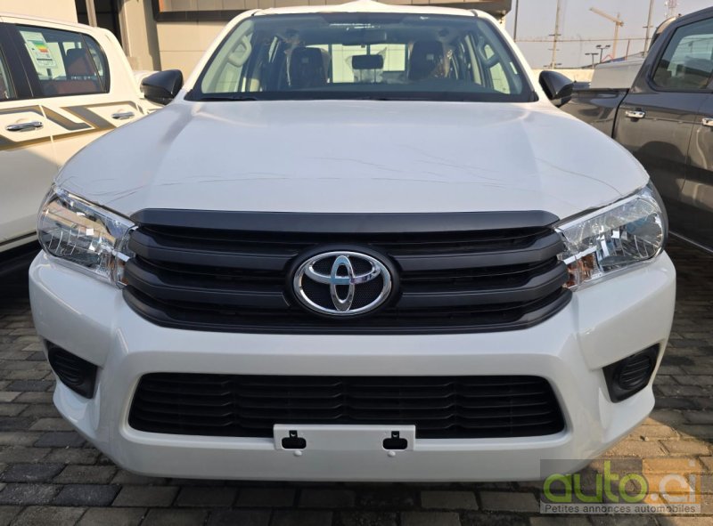 Photo 2 AUTO.CI : Toyota Hi-Lux 4x4 standard 