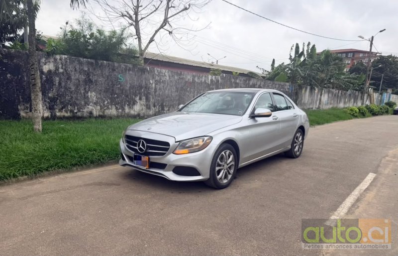 Photo 2 AUTO.CI : Mercedes Classe C Full option
