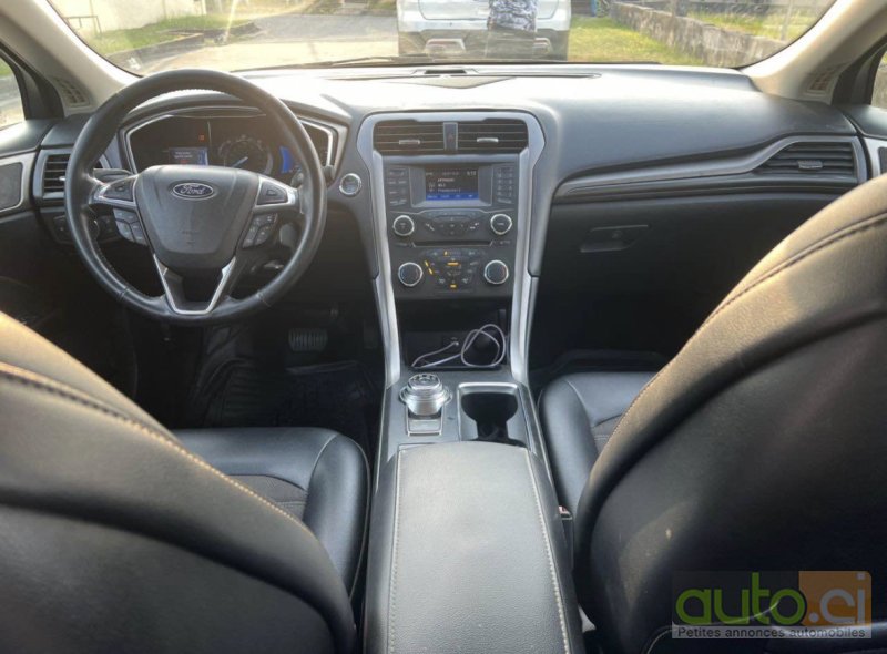 Photo 3 AUTO.CI : Ford Fusion Hybride 