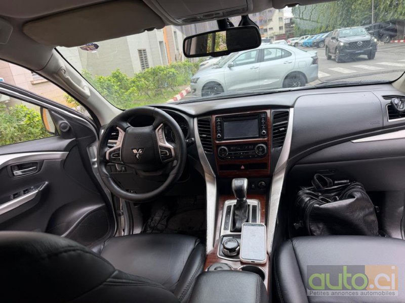 Photo 3 AUTO.CI : Mitsubishi Pajero Sport 3.0 moteur V6 7placs