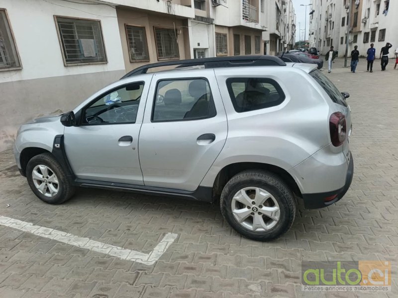Photo 3 AUTO.CI : Renault Duster 2.0l