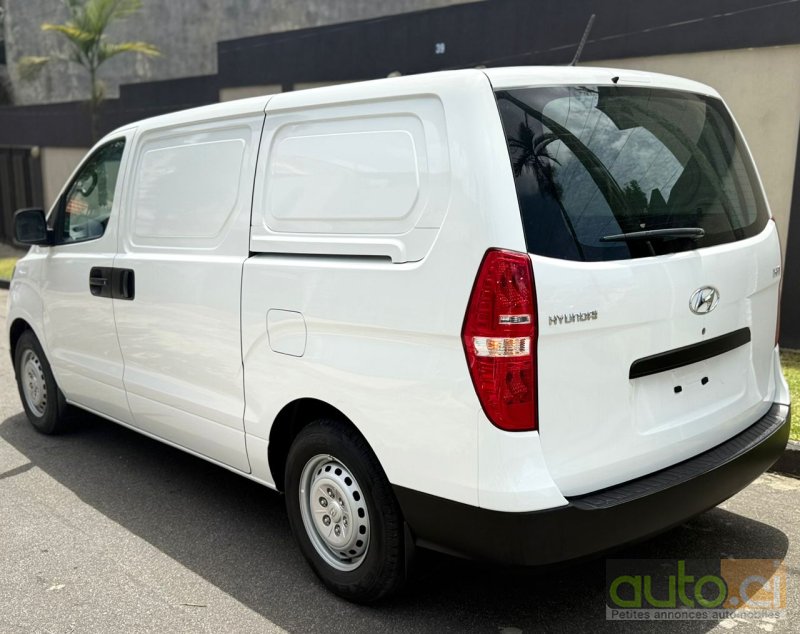 Photo 3 AUTO.CI : Hyundai H-1 2.0L