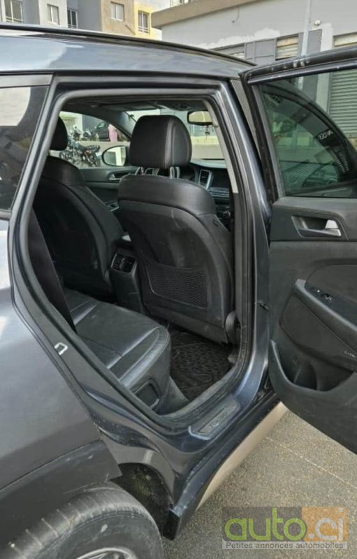 Photo 3 AUTO.CI : Hyundai Tucson 4 Cylindres