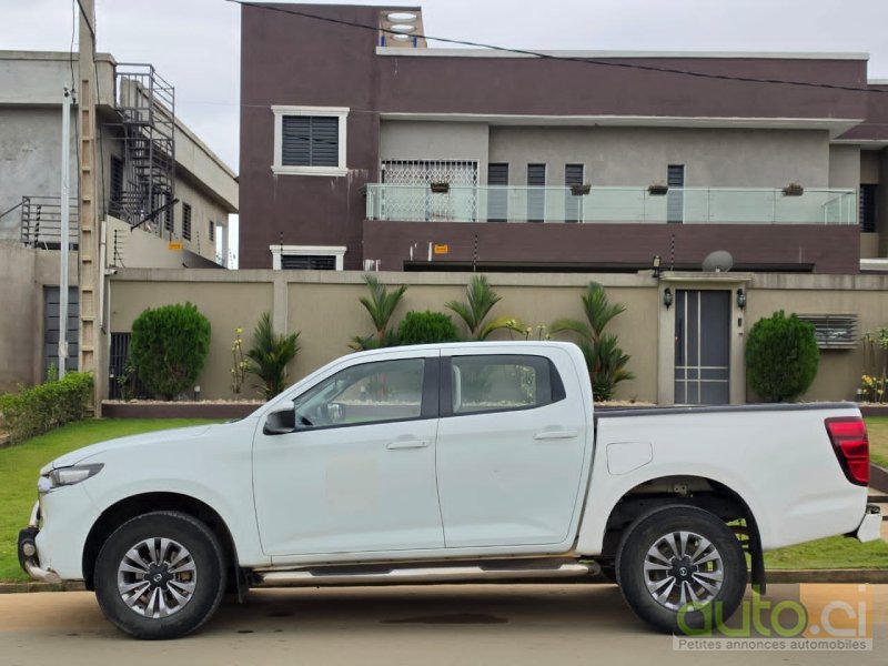 Photo 3 AUTO.CI : Mazda BT-50 2.0