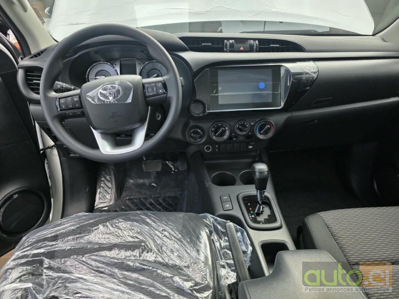 Photo 3 AUTO.CI : Toyota Hilux Standard