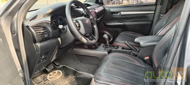 Photo 3 AUTO.CI : Toyota Hilux V6