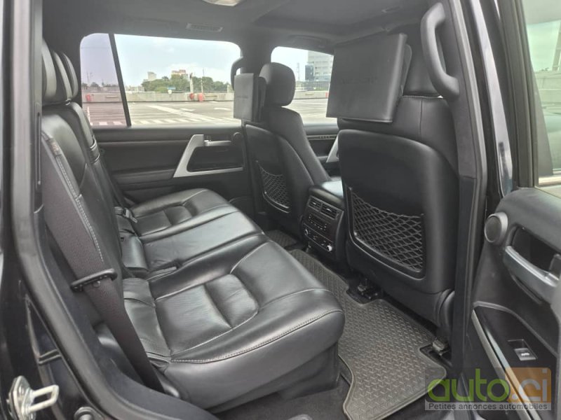 Photo 3 AUTO.CI : Toyota Land Cruiser V8