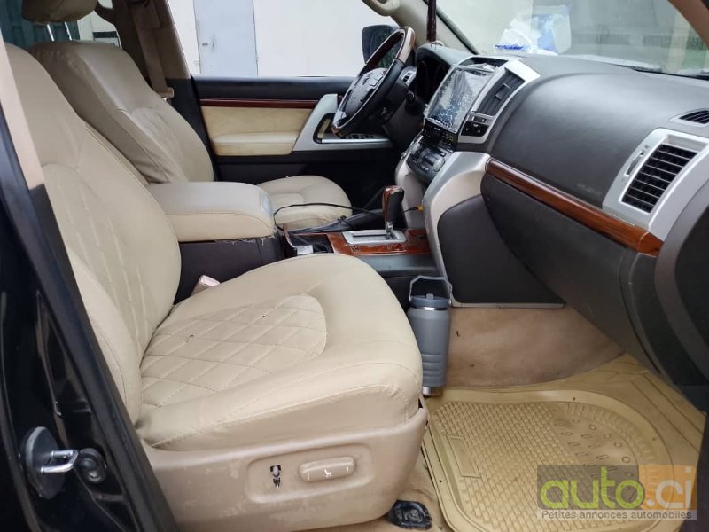 Photo 3 AUTO.CI : Toyota Land Cruiser moteur v8