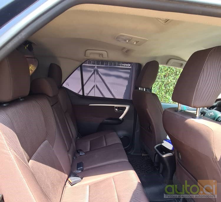 Photo 3 AUTO.CI : Toyota Fortuner  1.6