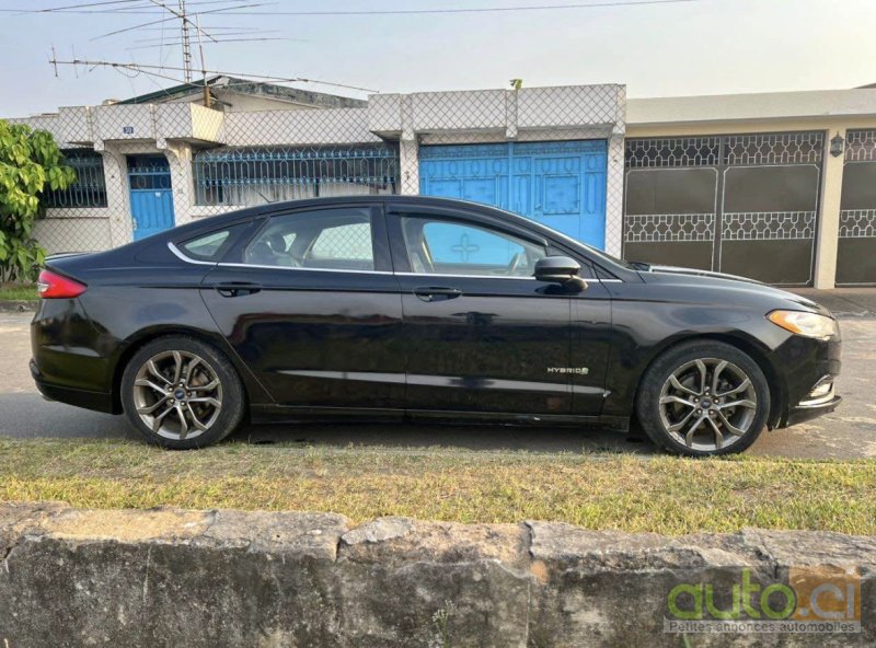 Photo 4 AUTO.CI : Ford Fusion Hybride 