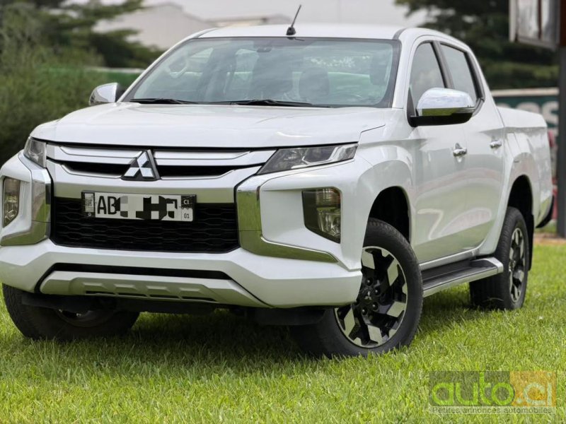 Photo 4 AUTO.CI : Mitsubishi L200 2.5L modèle sportero
