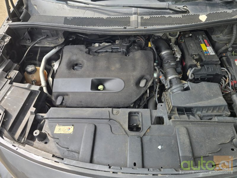Photo 4 AUTO.CI : Peugeot 3008 2.0L 