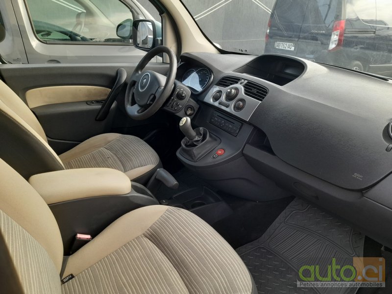 Photo 4 AUTO.CI : Renault Kangoo 1.6 moteur  5places 