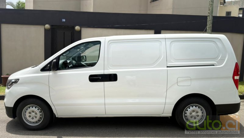 Photo 4 AUTO.CI : Hyundai H-1 2.0L