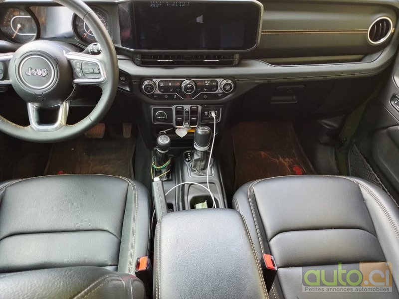 Photo 4 AUTO.CI : Jeep Wrangler Sahara