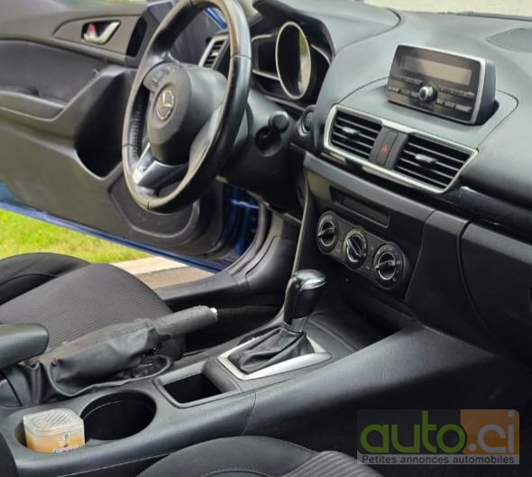 Photo 4 AUTO.CI : Mazda 3 Moteur 1.4