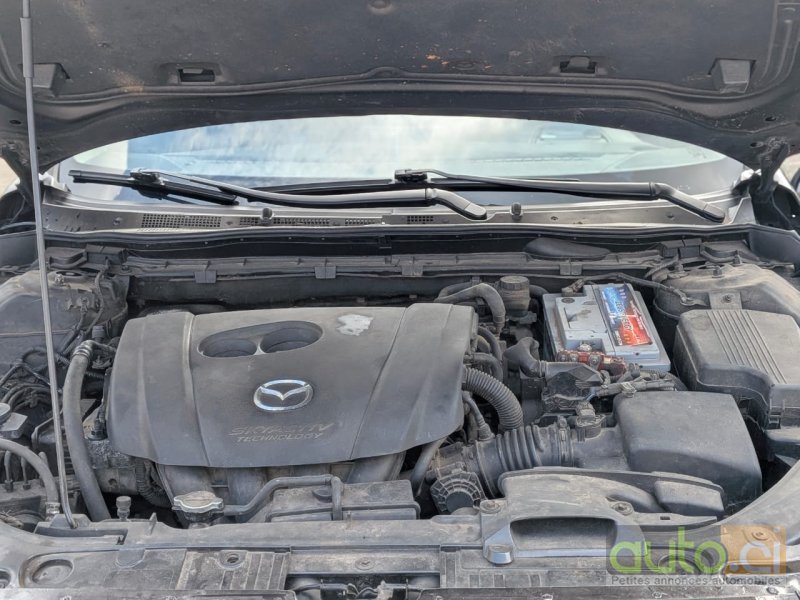 Photo 4 AUTO.CI : Mazda 6 moteur 1.6