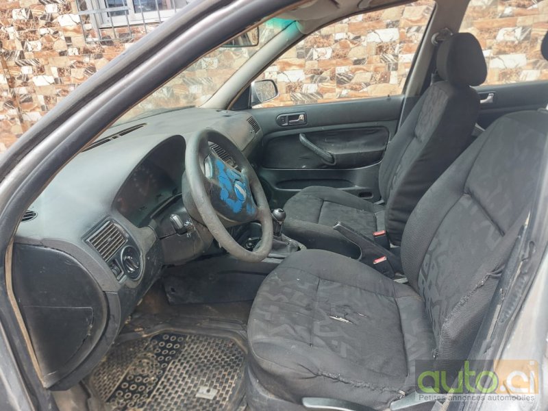 Photo 4 AUTO.CI : Volkswagen Golf Allemand 