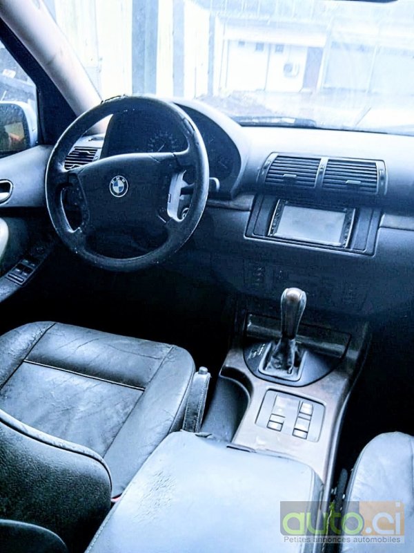 Photo 4 AUTO.CI : BMW X5 3.0i