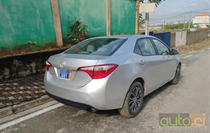 Photo 4 AUTO.CI : Toyota Corolla 2.0L