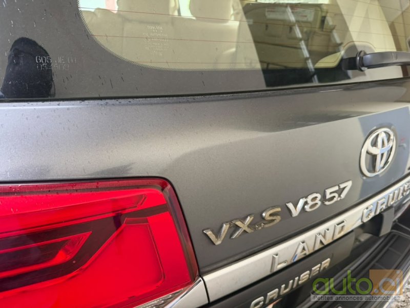 Photo 4 AUTO.CI : Toyota Land Cruiser 2.5L