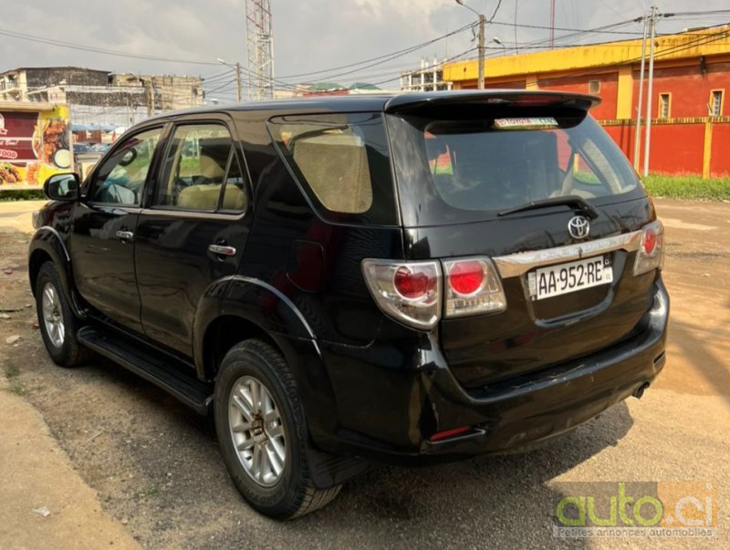 Photo 4 AUTO.CI : Toyota Fortuner  2.0L