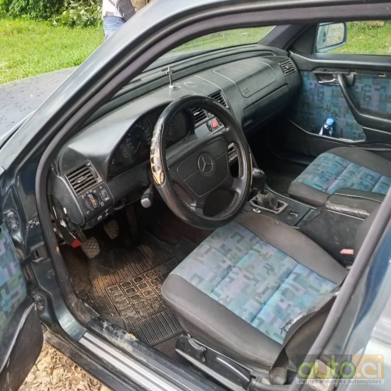 Photo 4 AUTO.CI : Mercedes Classe C Kompressor