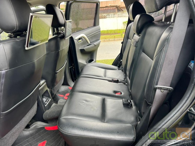 Photo 5 AUTO.CI : Mitsubishi Montero V6 Full option