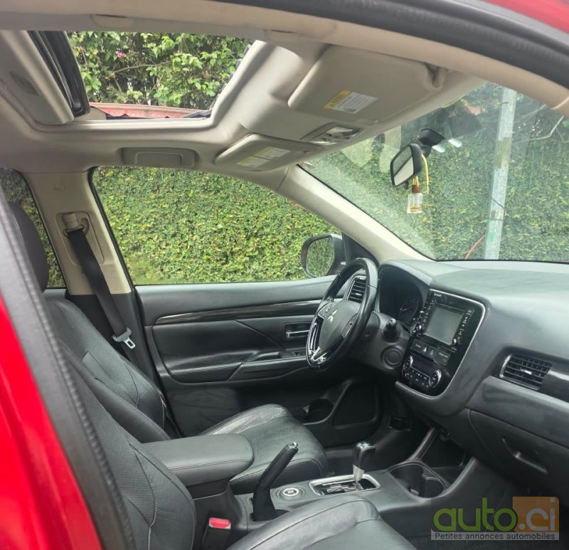 Photo 5 AUTO.CI : Mitsubishi Outlander 2.0