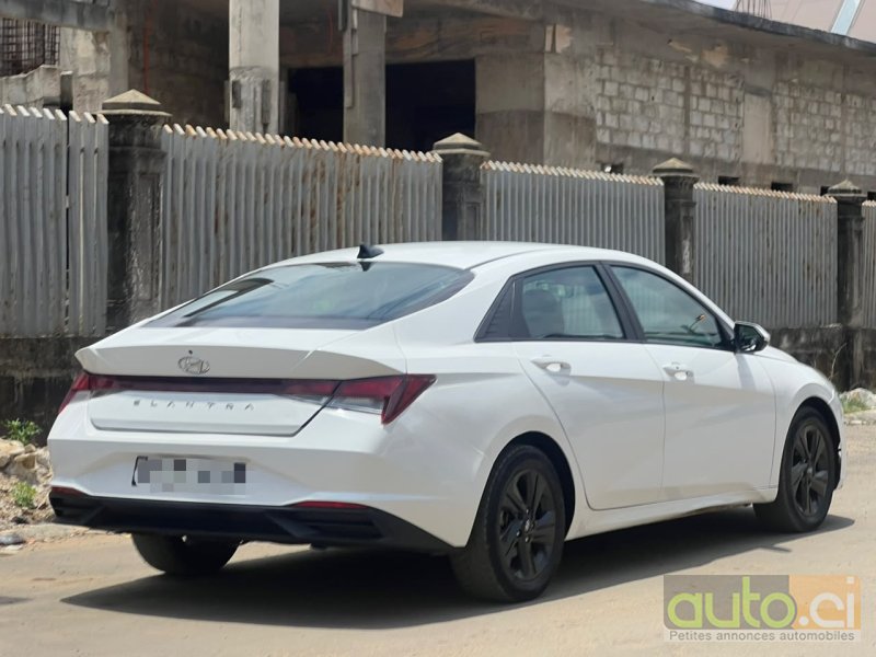 Photo 5 AUTO.CI : Hyundai Elantra 1.6