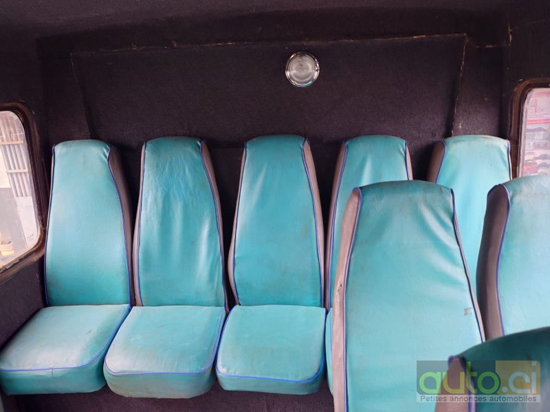 Photo 5 AUTO.CI : Isuzu Serie N 32 places