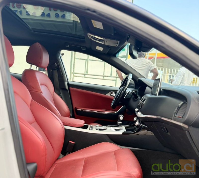 Photo 5 AUTO.CI : KIA Stinger 3.0 moteur v6