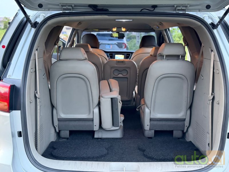 Photo 5 AUTO.CI : KIA Carnival 2.0L avec 2clé 7places