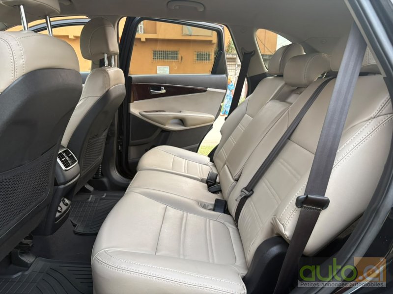 Photo 5 AUTO.CI : KIA Sorento Full option