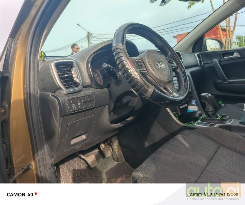 Photo 5 AUTO.CI : KIA Sportage 2.0L boîte manuelle 