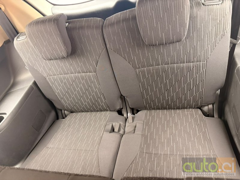 Photo 5 AUTO.CI : Suzuki Ertiga 2.0