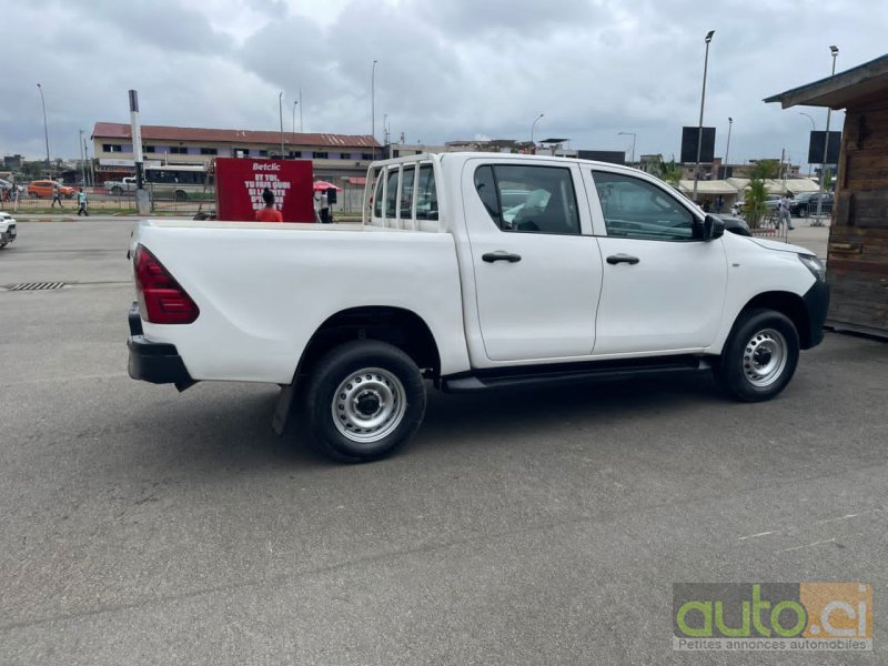 Photo 5 AUTO.CI : Toyota Hilux 2.0L 
