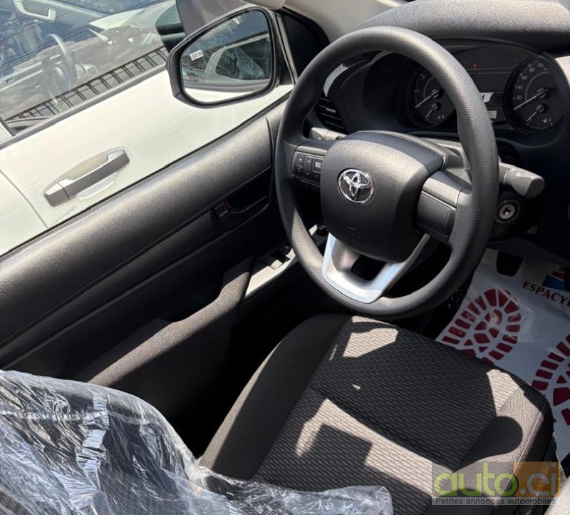 Photo 5 AUTO.CI : Toyota Hilux 2.5 Country